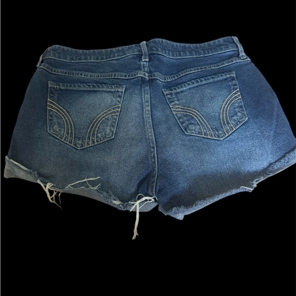 🔥Hollister Blue Distressed Jean Shorts Classic Cut-Off - Picture 2 of 3